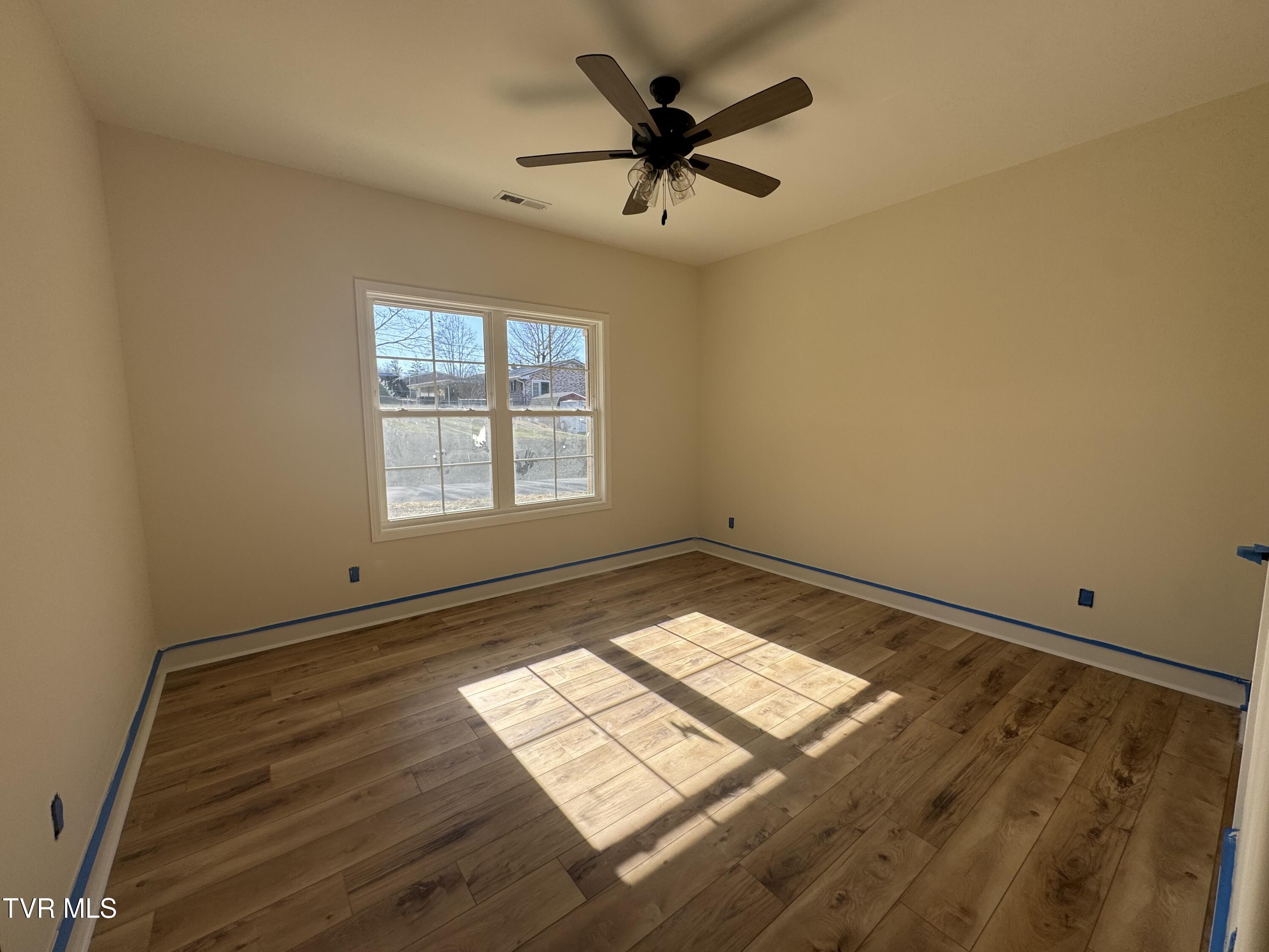 1207 Brown Road Erwin, TN 37650 - Photo 14 of 18 IMG_1727