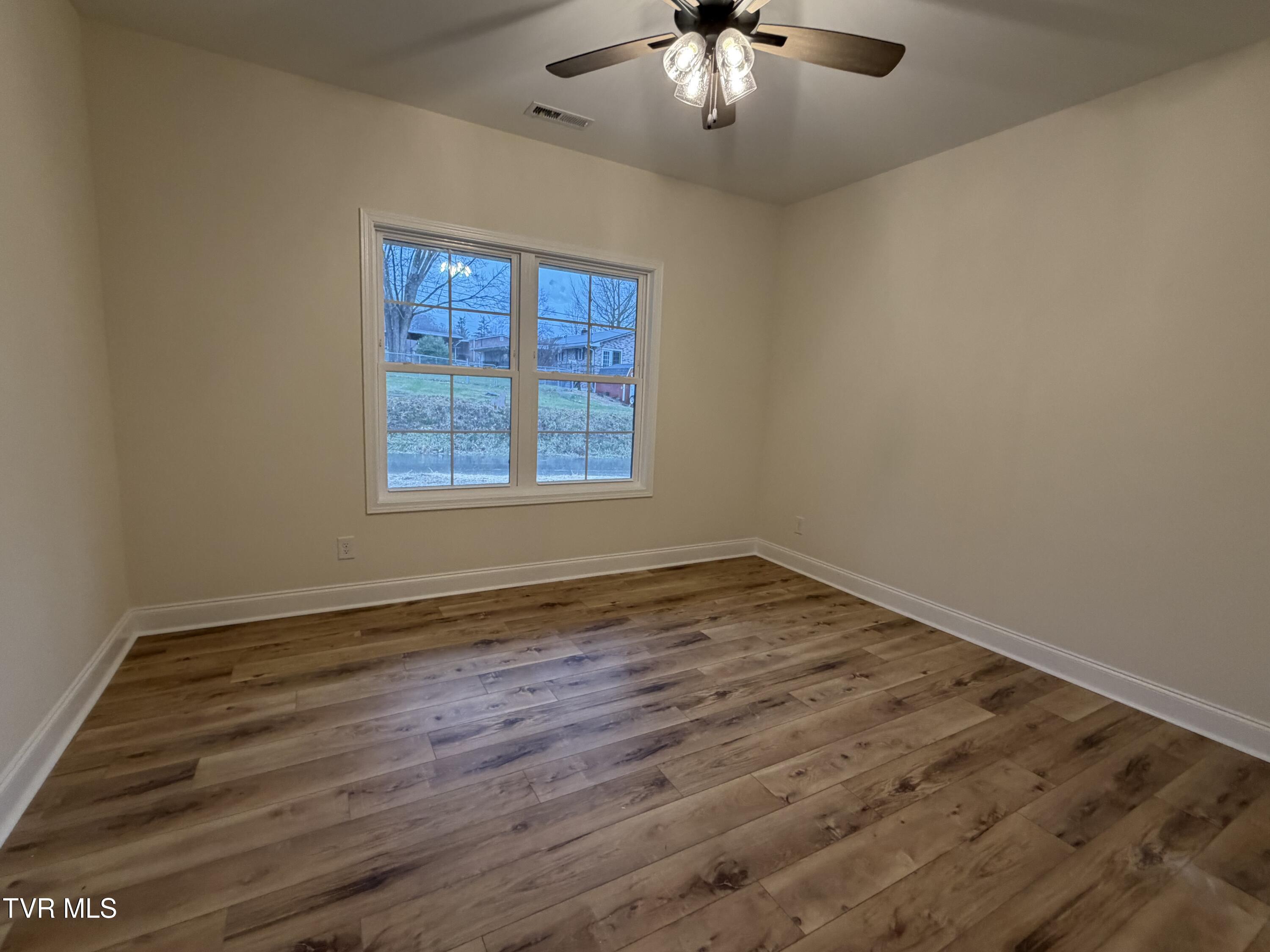 1207 Brown Road Erwin, TN 37650 - Photo 16 of 18 IMG_0770