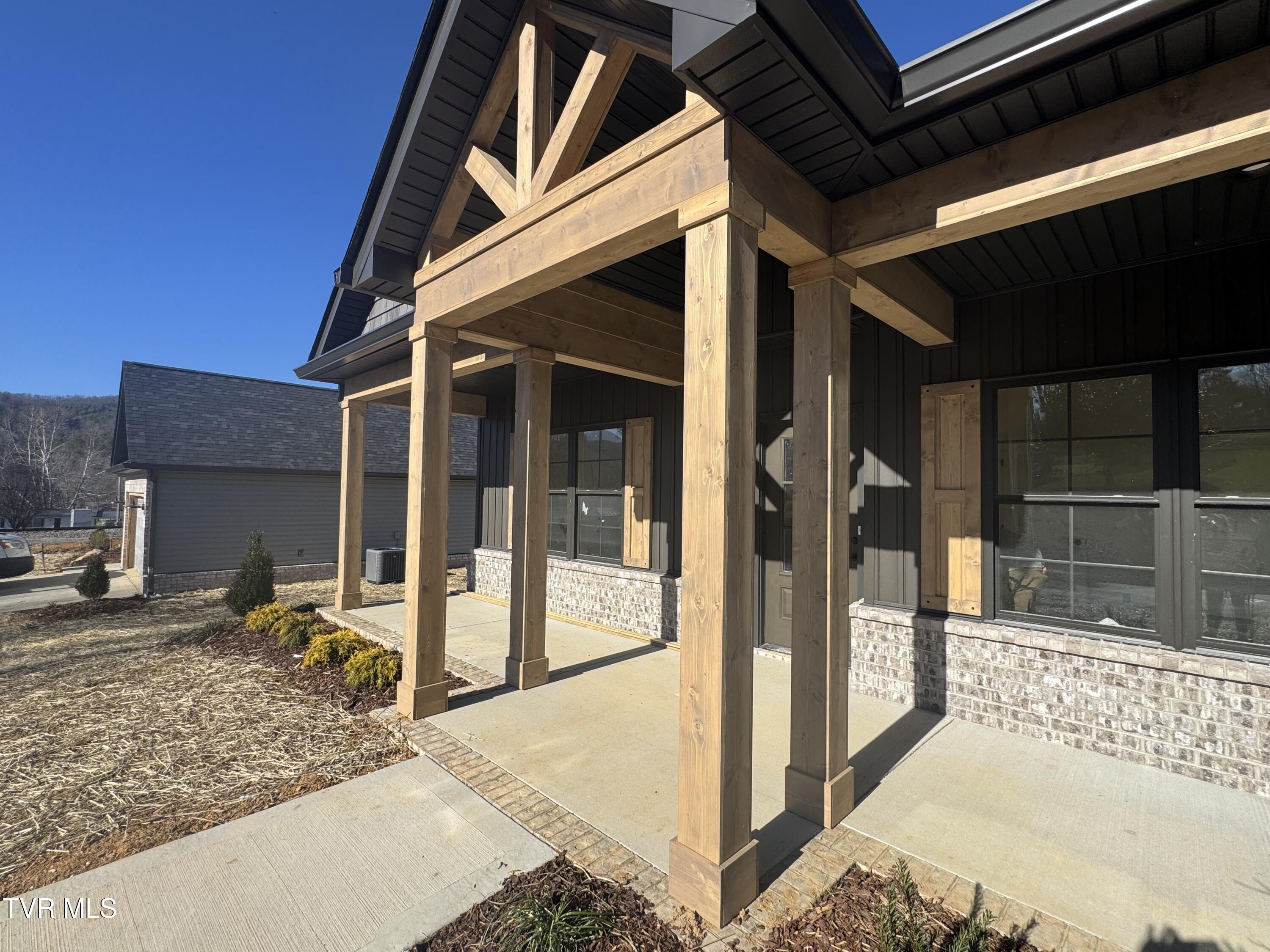 1207 Brown Road Erwin, TN 37650 - Photo 2 of 18 IMG_1723