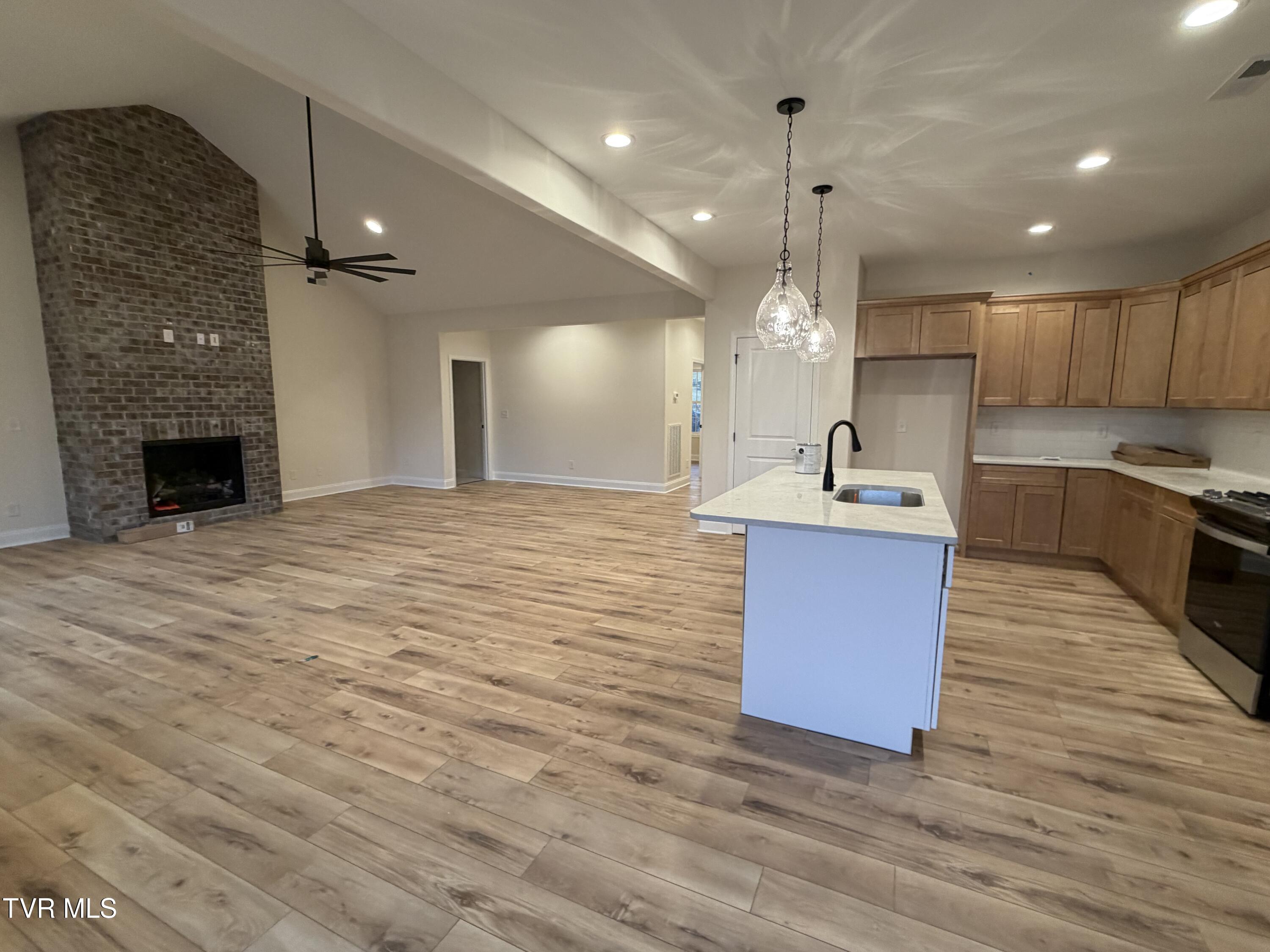 1207 Brown Road Erwin, TN 37650 - Photo 5 of 18 IMG_0769