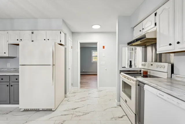 $299,900 | 158 Clinton Avenue, Winslow, ME 04901