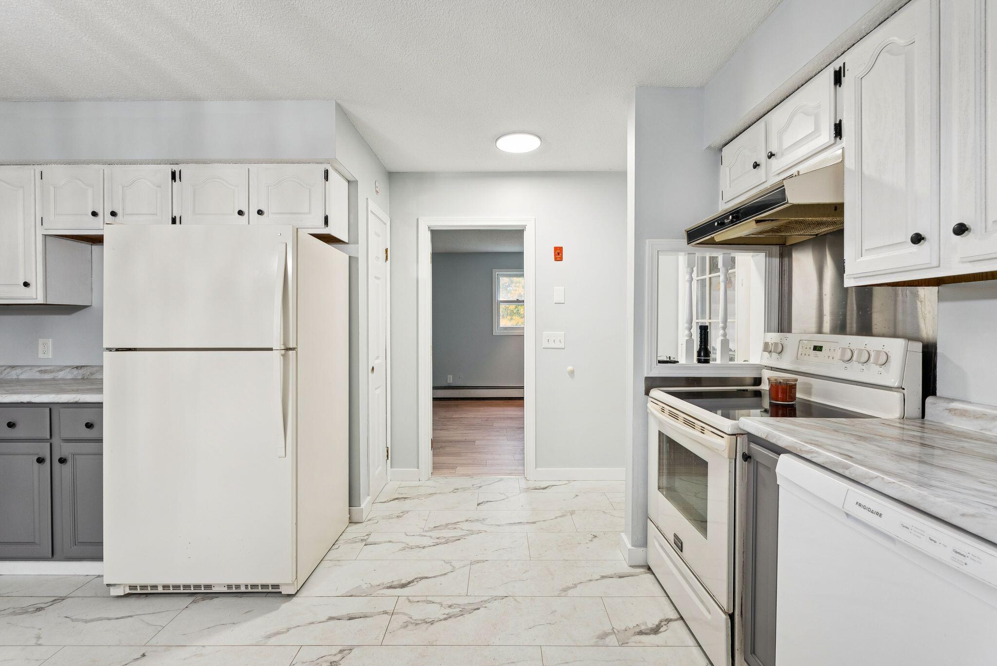 158 Clinton Avenue Winslow, ME 04901 - Photo 15 of 29 28_DSC05518