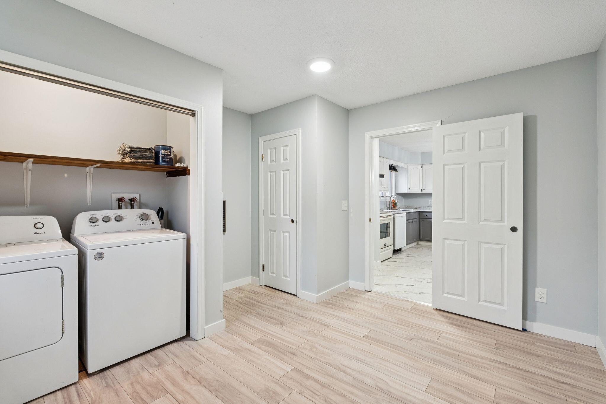 158 Clinton Avenue Winslow, ME 04901 - Photo 18 of 29 26_DSC05508