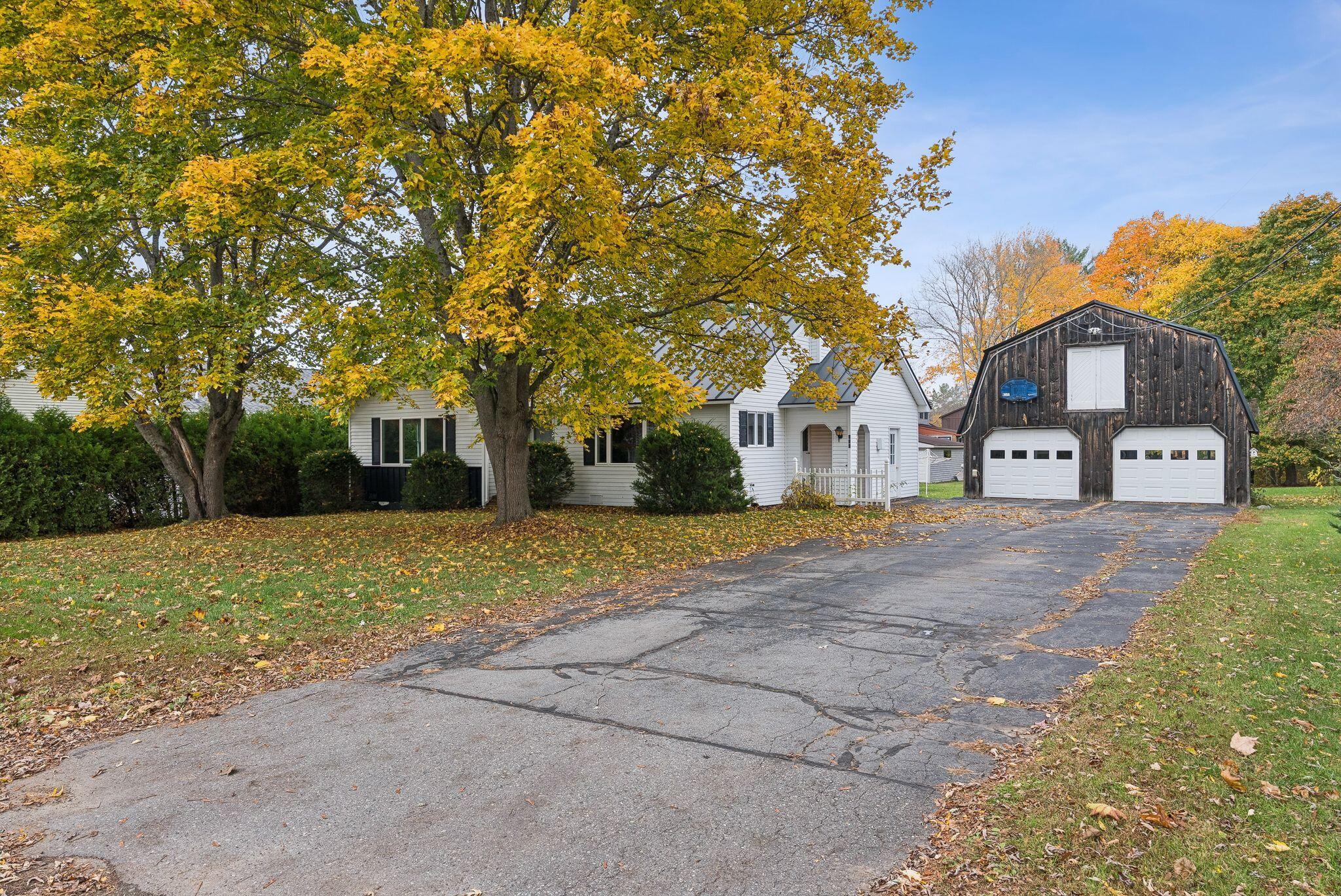 158 Clinton Avenue Winslow, ME 04901 - Photo 2 of 29 2_DSC05538