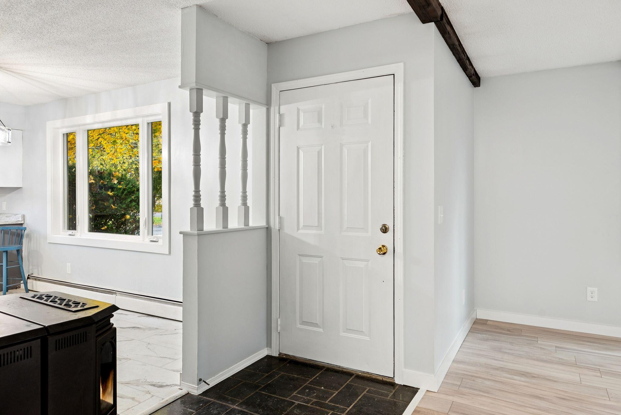 158 Clinton Avenue Winslow, ME 04901 - Photo 10 of 29 14_DSC05448