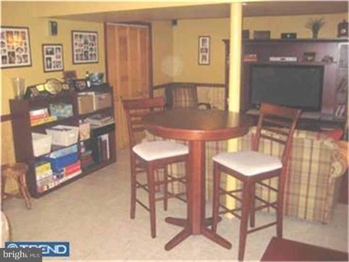 309 East Mill Road Maple Shade, NJ 08052 - Photo 14 of 25