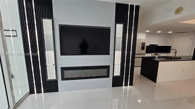 $5,000 | 1861 Northwest N River Drive, Unit 11, Miami, FL 33125