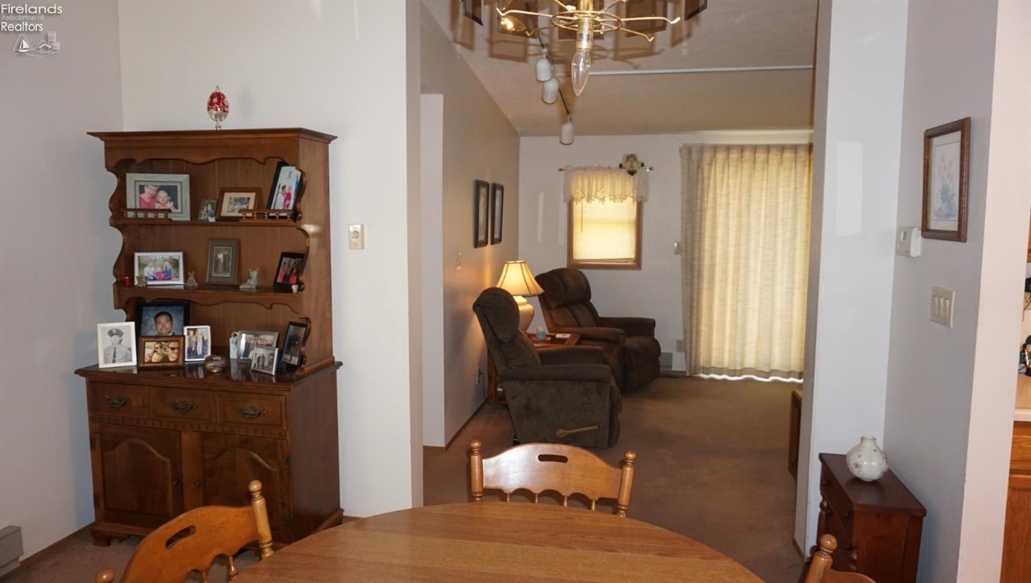209 High Street Huron, OH 44839 - Photo 3 of 10 Gallery Image 3