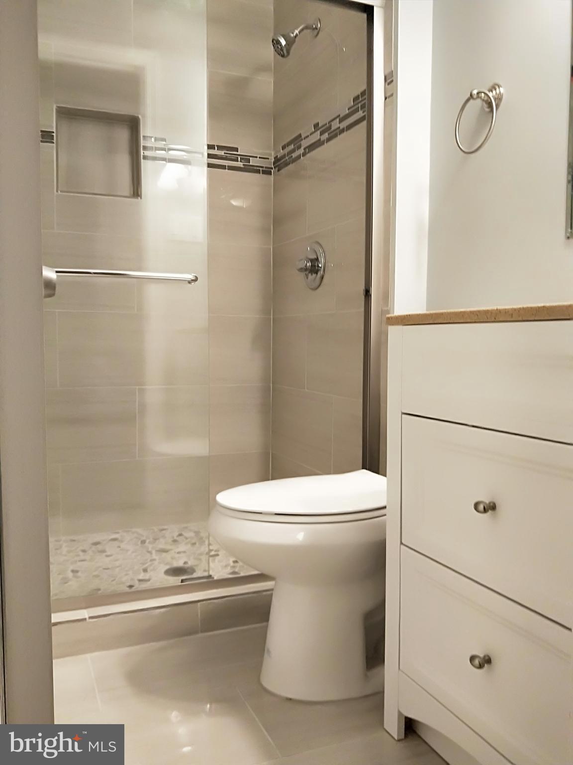 35 Rye Court Gaithersburg, MD 20878 - Photo 21 of 28 Bath (Master)