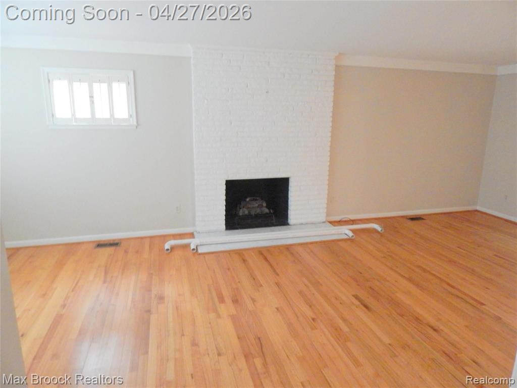 116 East Hickory Grove Road Bloomfield Hills, MI 48304 - Photo 2 of 16