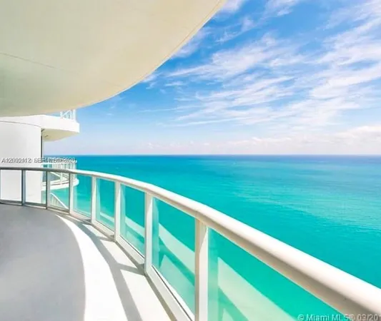 $7,995 | 6365 Collins Avenue, Unit 3602, Miami Beach, FL 33141