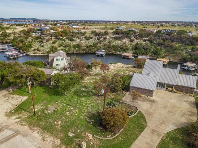 $899,000 | 1040 Bluff Creek Point, Strawn, TX 76475