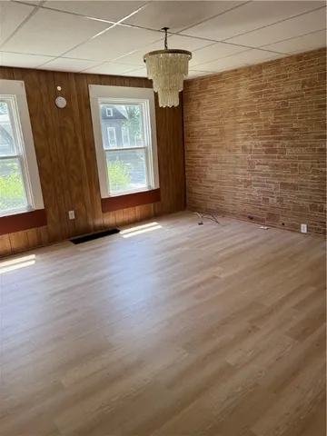 $1,700 | 760 Maple Street, Rochester, NY 14611