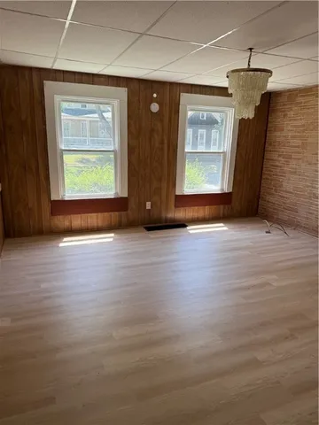 $1,700 | 760 Maple Street, Rochester, NY 14611