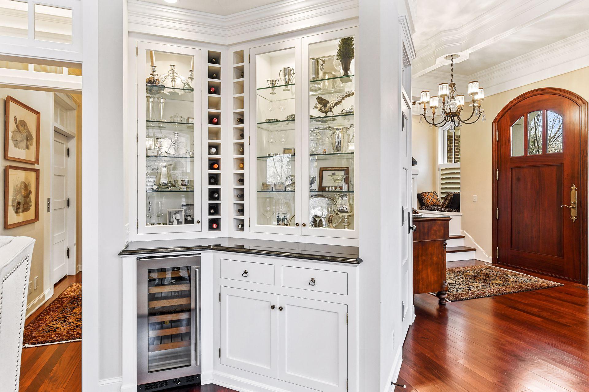 544 Rice Street East Wayzata, MN 55391 - Photo 8 of 38