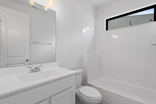 $408,000 | 116 Black Hickory Drive, Hempstead, TX 77445