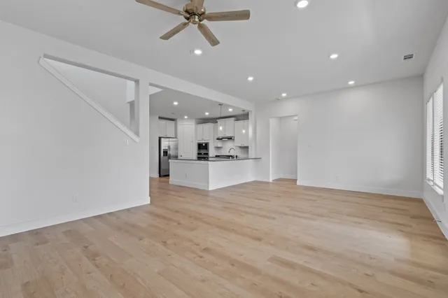 $408,000 | 116 Black Hickory Drive, Hempstead, TX 77445