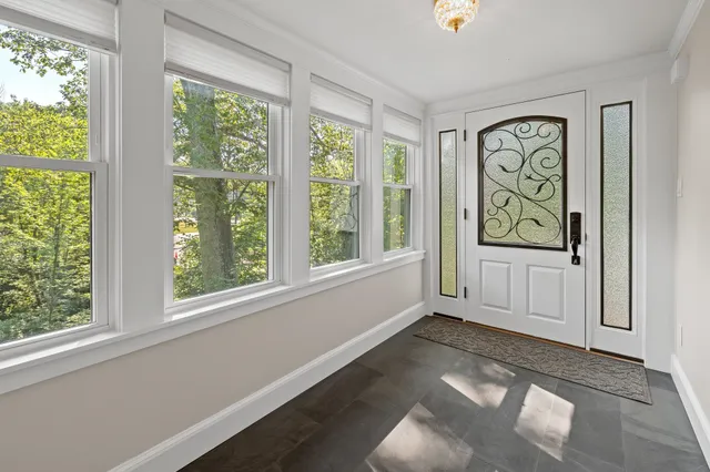 $549,000 | 1043 Main Street, Sunapee, NH 03782