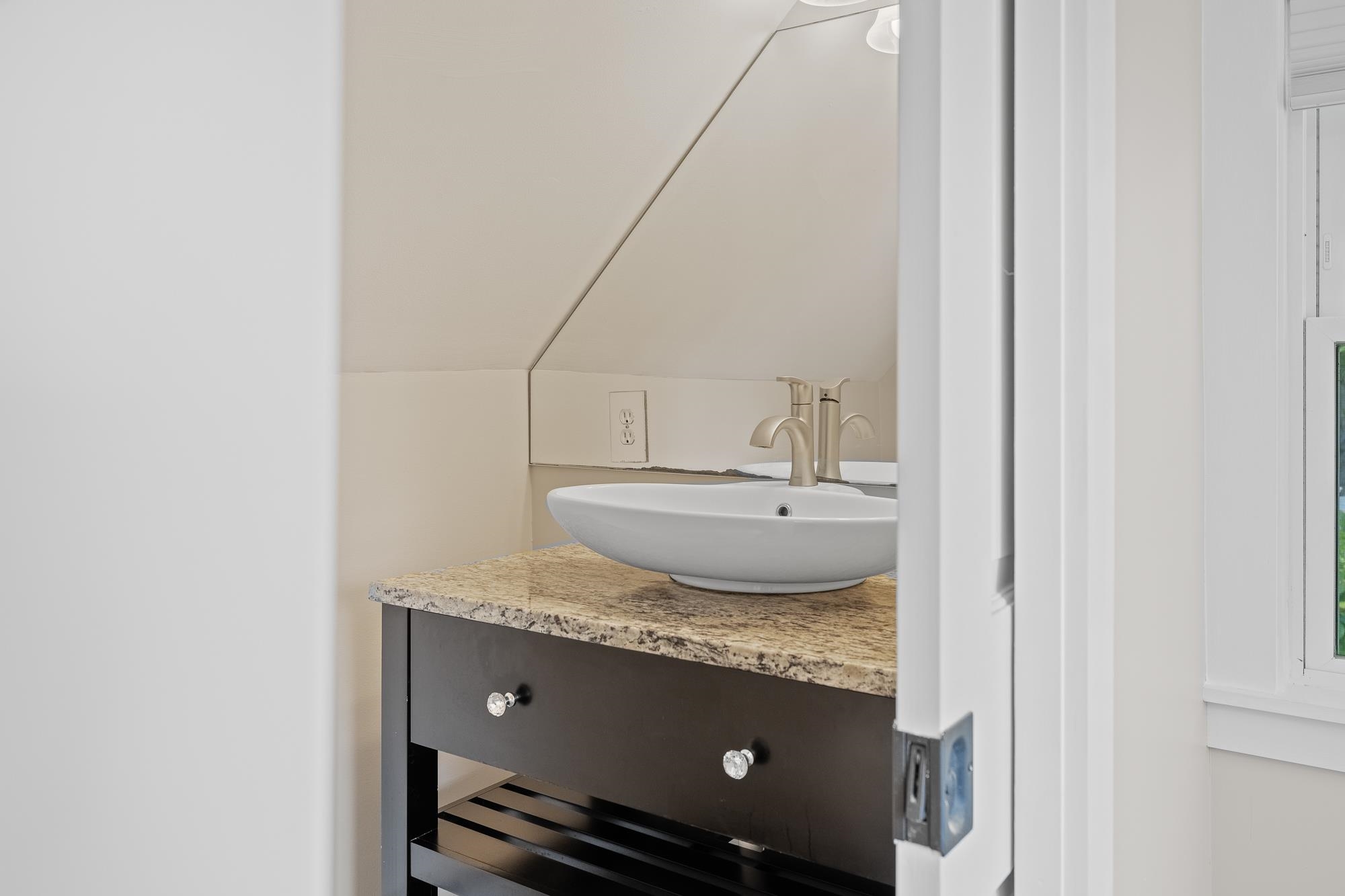 1043 Main Street Sunapee, NH 03782 - Photo 27 of 48