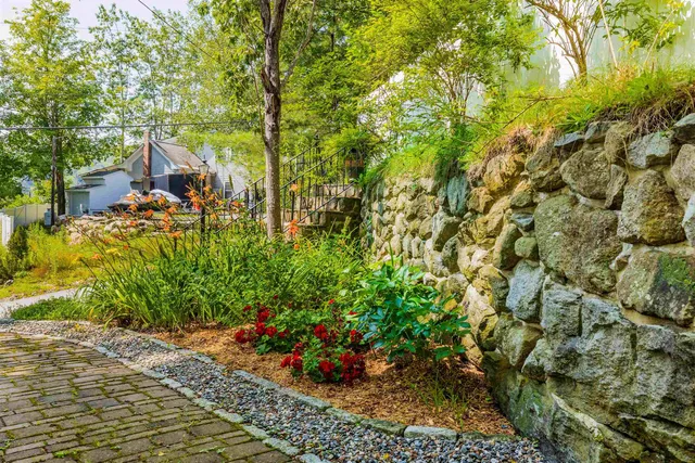 $549,000 | 1043 Main Street, Sunapee, NH 03782