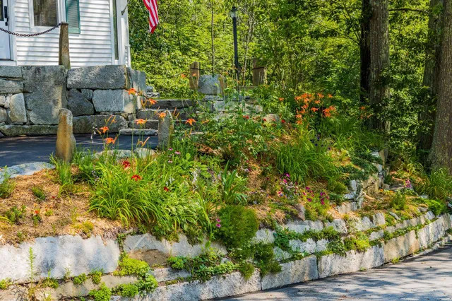 $549,000 | 1043 Main Street, Sunapee, NH 03782