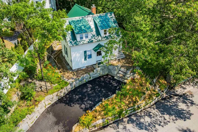 $549,000 | 1043 Main Street, Sunapee, NH 03782