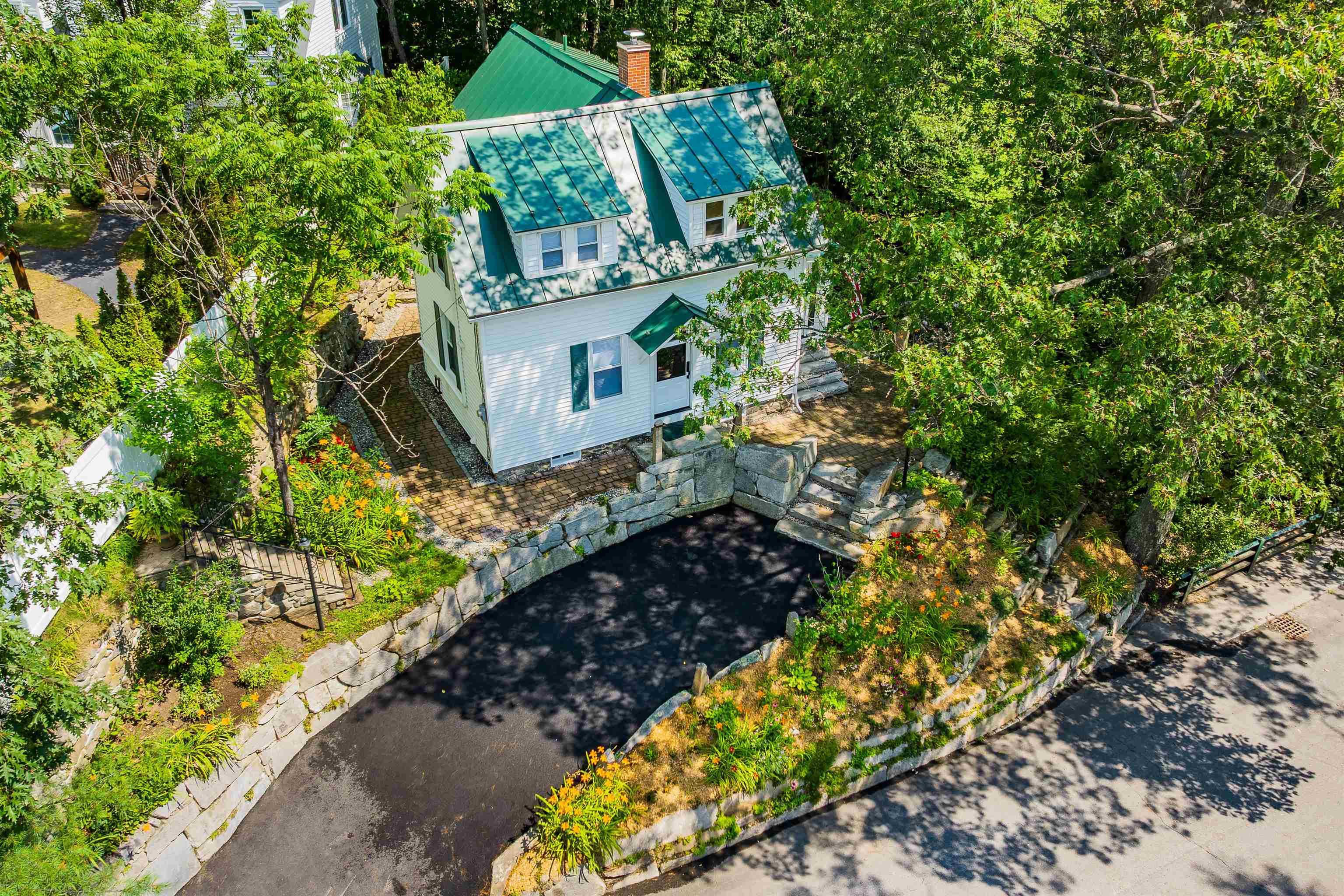 1043 Main Street Sunapee, NH 03782 - Photo 39 of 48