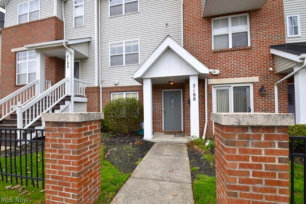 2188 Noble Road Cleveland Heights, OH 44112 - Photo 3 of 35