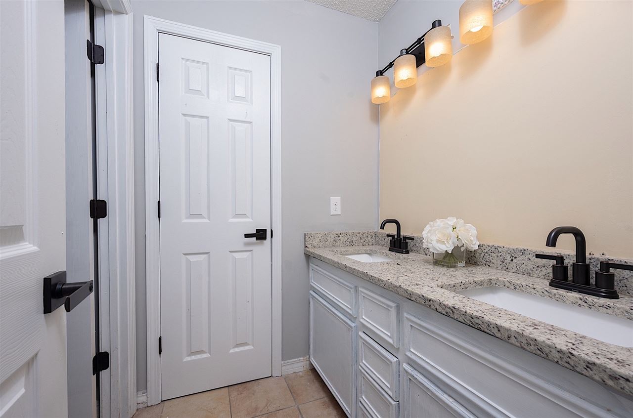 203 Maplewood Loop Daphne, AL 36526 - Photo 10 of 18
