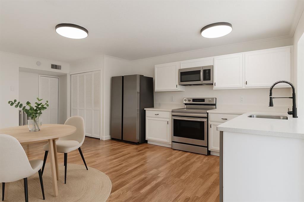 5920 Maple Lane Rowlett, TX 75089 - Photo 4 of 16