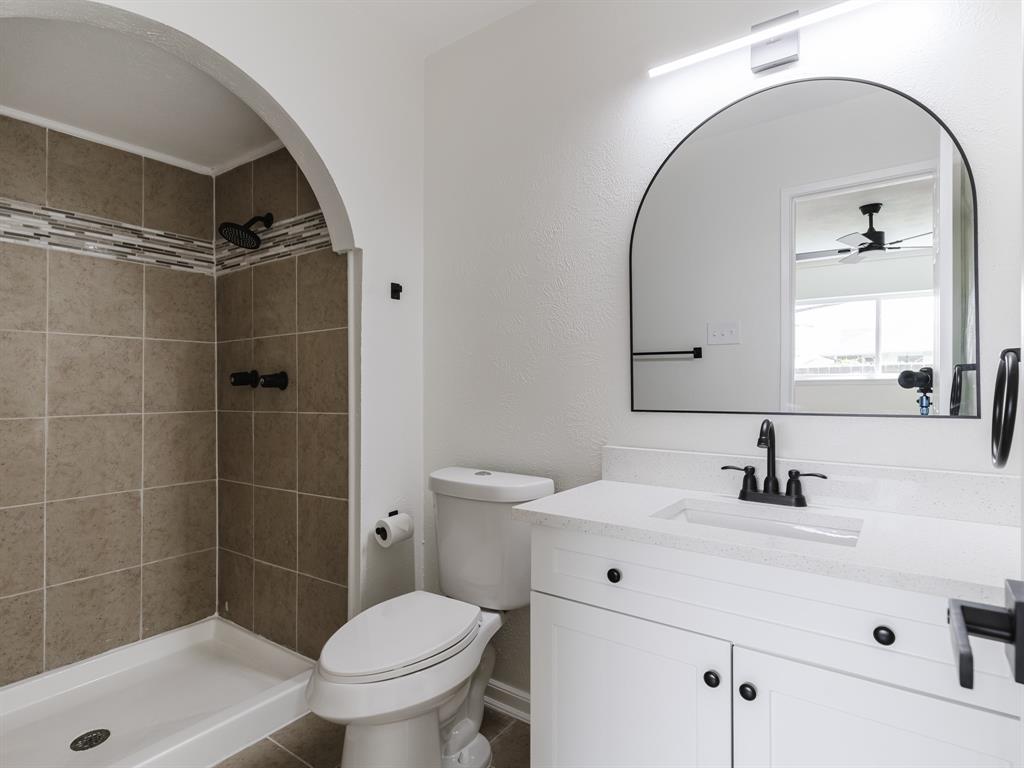 5920 Maple Lane Rowlett, TX 75089 - Photo 9 of 16