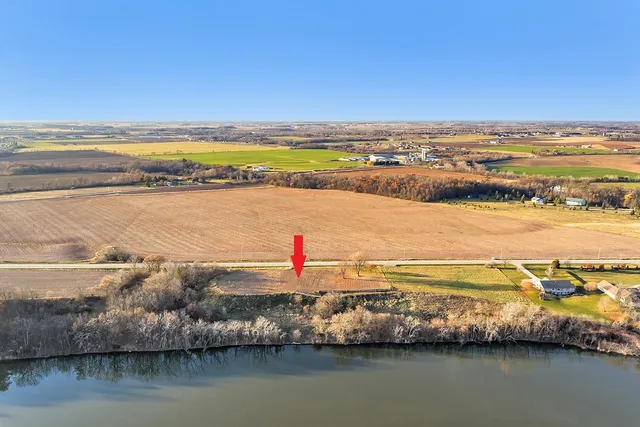 $670,800 | 4325 Lost Dauphin Road, Unit 5, Wrightstown, WI 54180