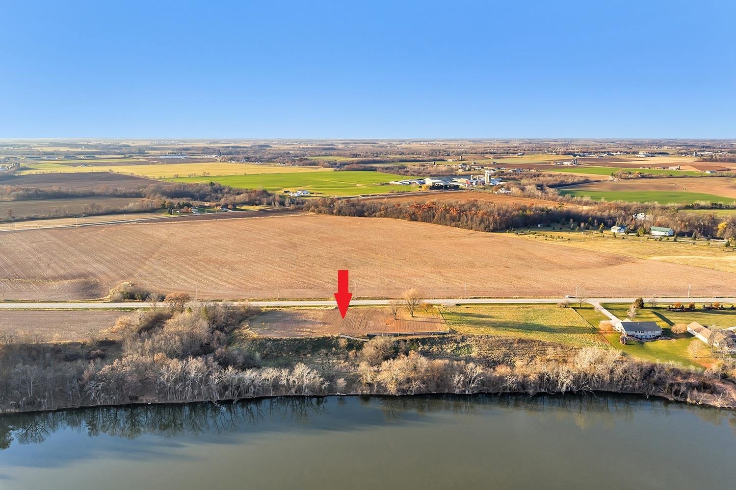 4325 Lost Dauphin Road, Unit 5 Wrightstown, WI 54180 - Photo 2 of 4