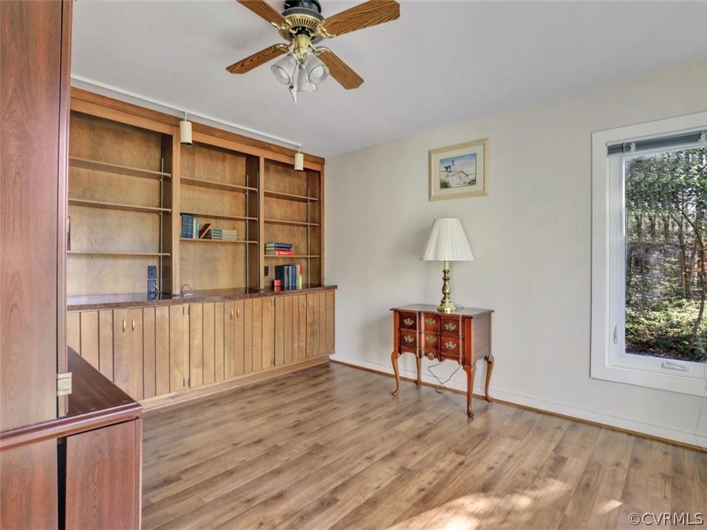 3822 Timber Ridge Road Midlothian, VA 23112 - Photo 28 of 38 a living room with furniture and a window