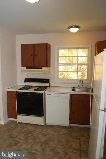 1200 Adams Road Waldorf, MD 20602 - Photo 3 of 18 Kitchen