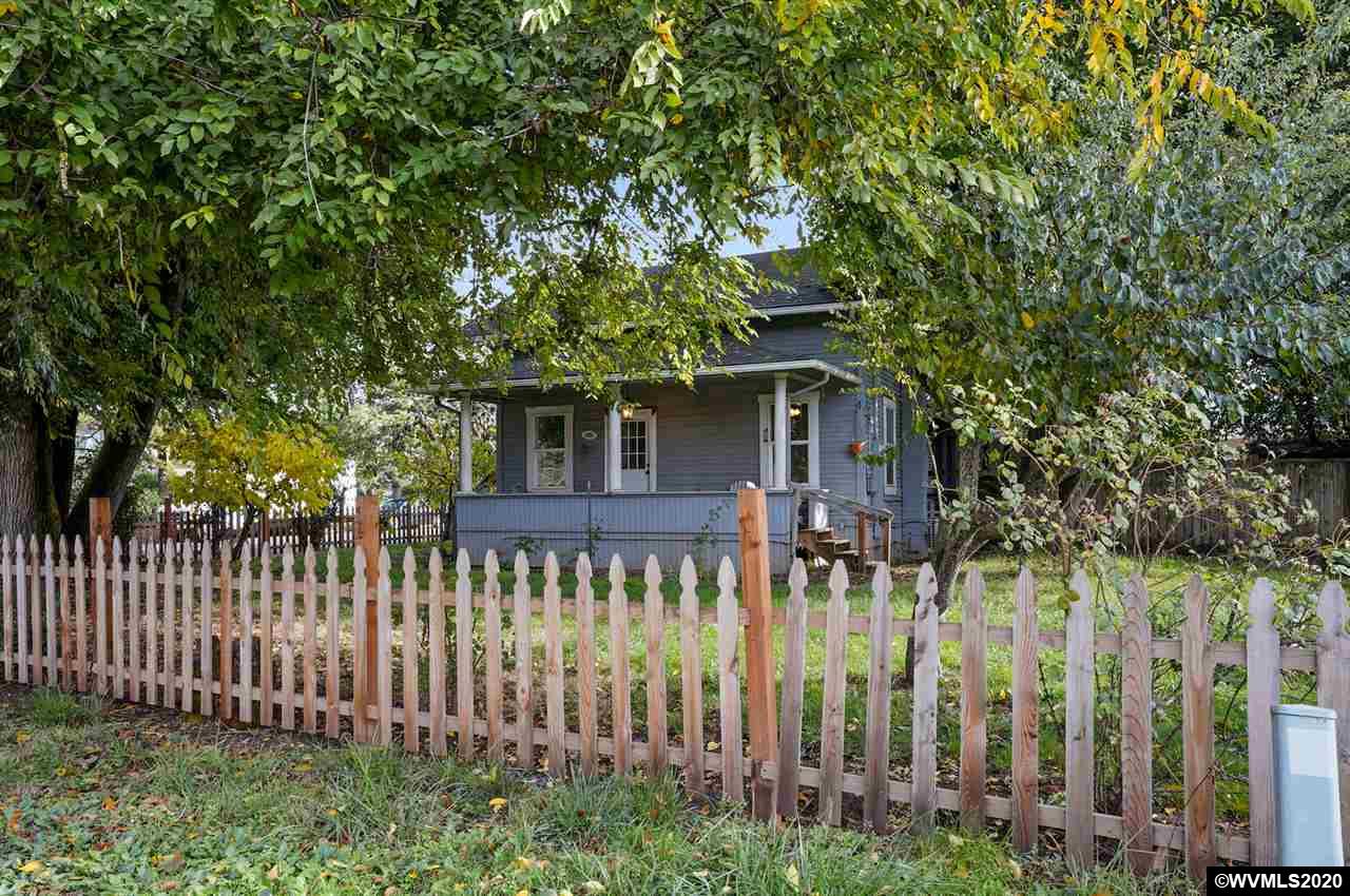 485 Log Cabin Street Independence, OR 97351 - Photo 4 of 28 Gallery Image 4