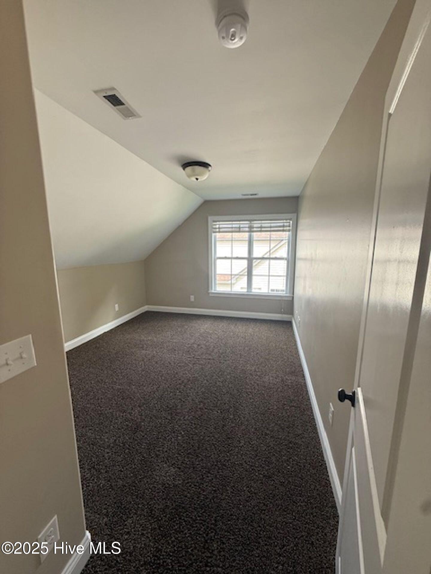 103 Coree Way New Bern, NC 28562 - Photo 14 of 16 Guest room upstairs 1 of 2