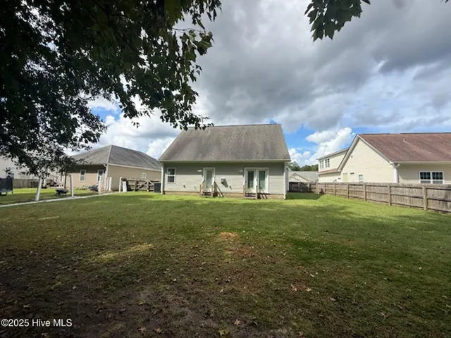 $2,200 | 103 Coree Way, New Bern, NC 28562