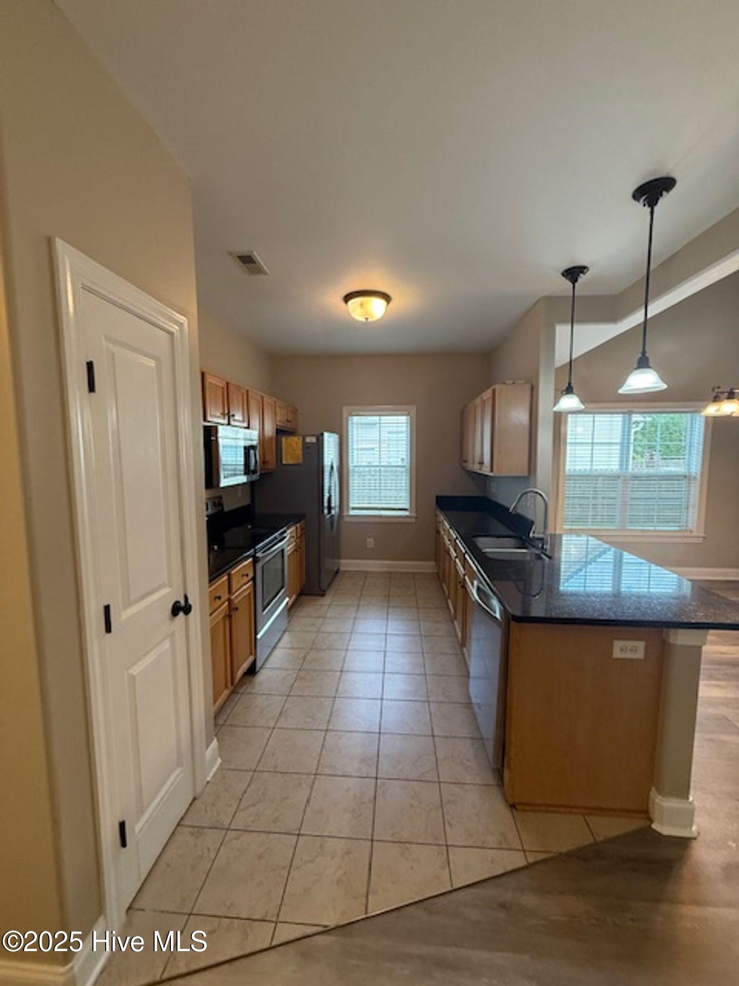 103 Coree Way New Bern, NC 28562 - Photo 4 of 16 IMG_7203