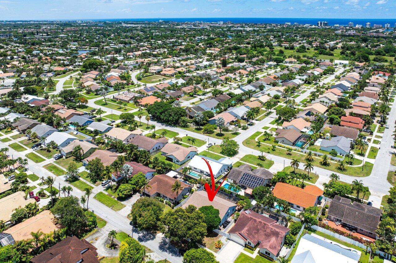7800 Texas Trail Boca Raton, FL 33487 - Photo 30 of 33 an aerial view of residential houses with outdoor space and street view