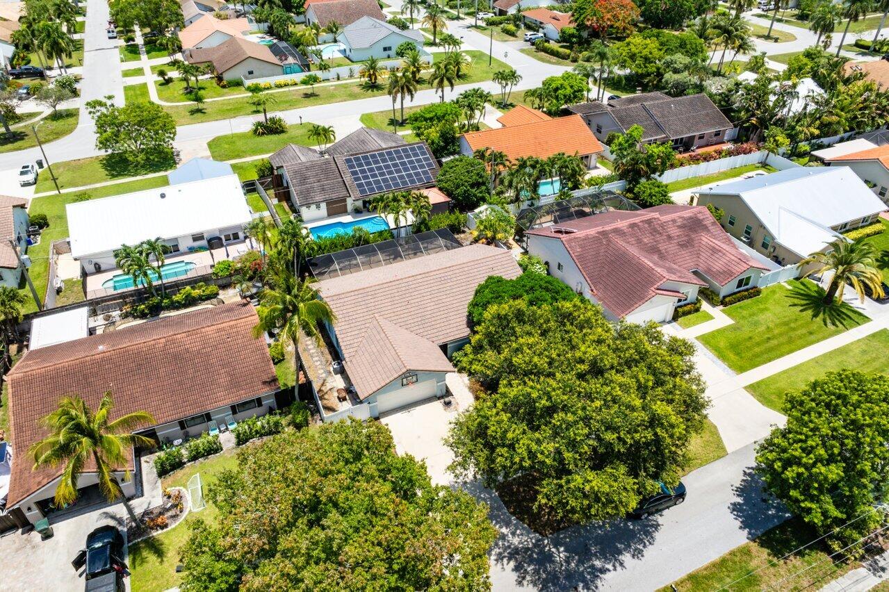 7800 Texas Trail Boca Raton, FL 33487 - Photo 33 of 33 an aerial view of residential houses with outdoor space and street view
