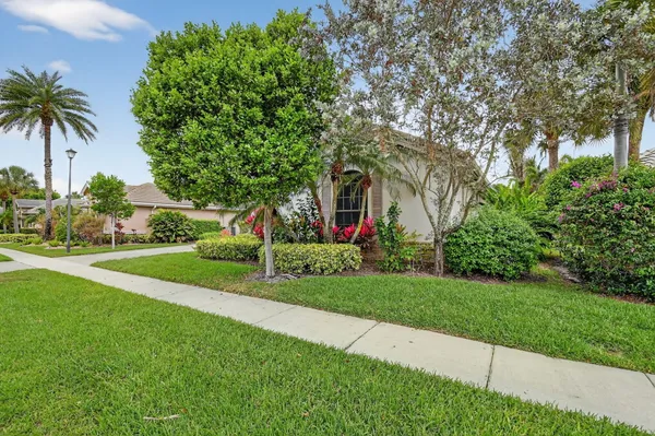 $8,500 | 10337 Trianon Place, Wellington, FL 33449