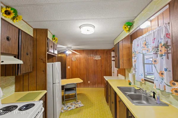 $129,000 | 18013 Northeast 135th Avenue, Waldo, FL 32694