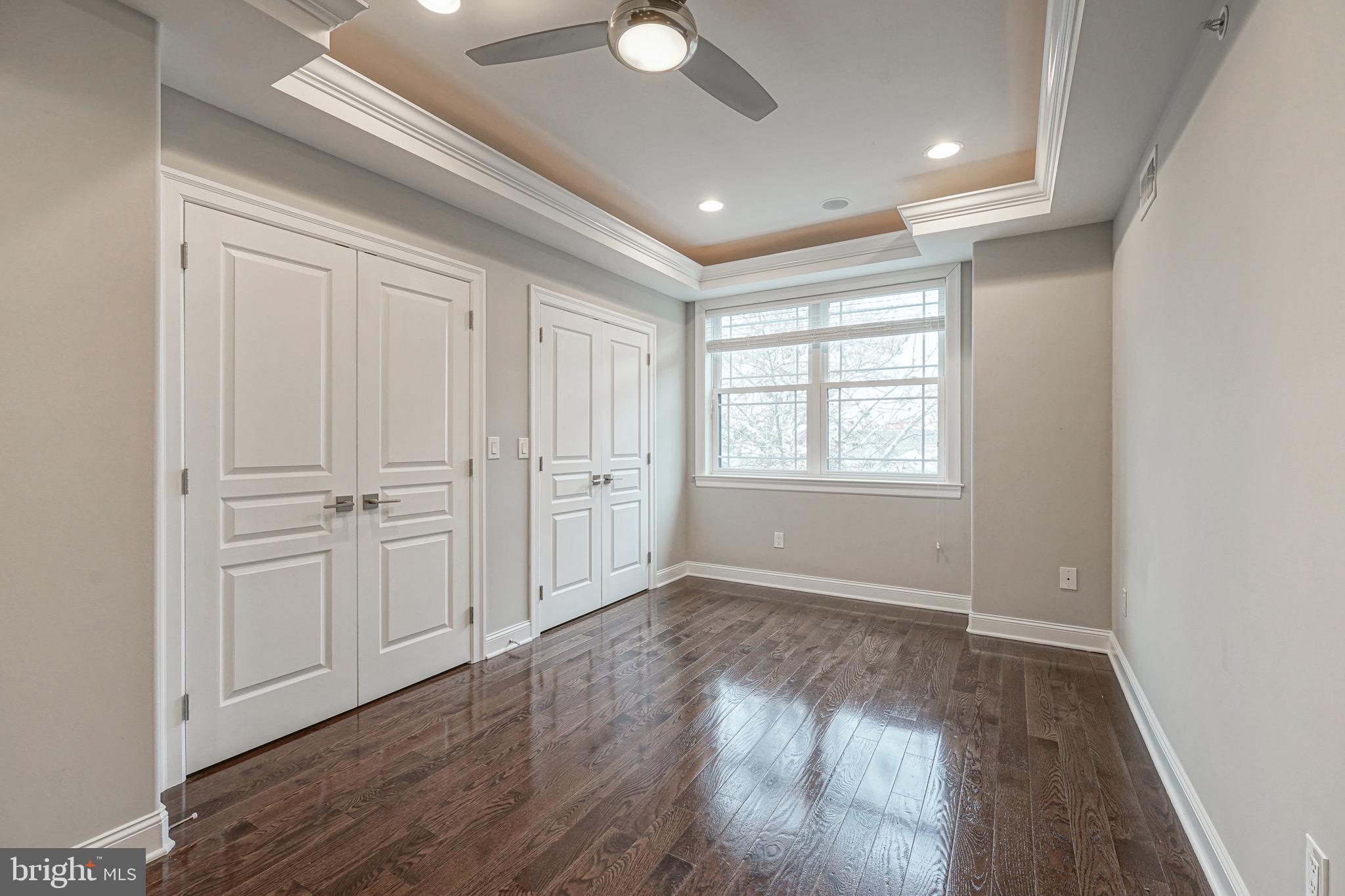 509 Mercy Street Philadelphia, PA 19148 - Photo 18 of 26 3rd Floor Primary Suite