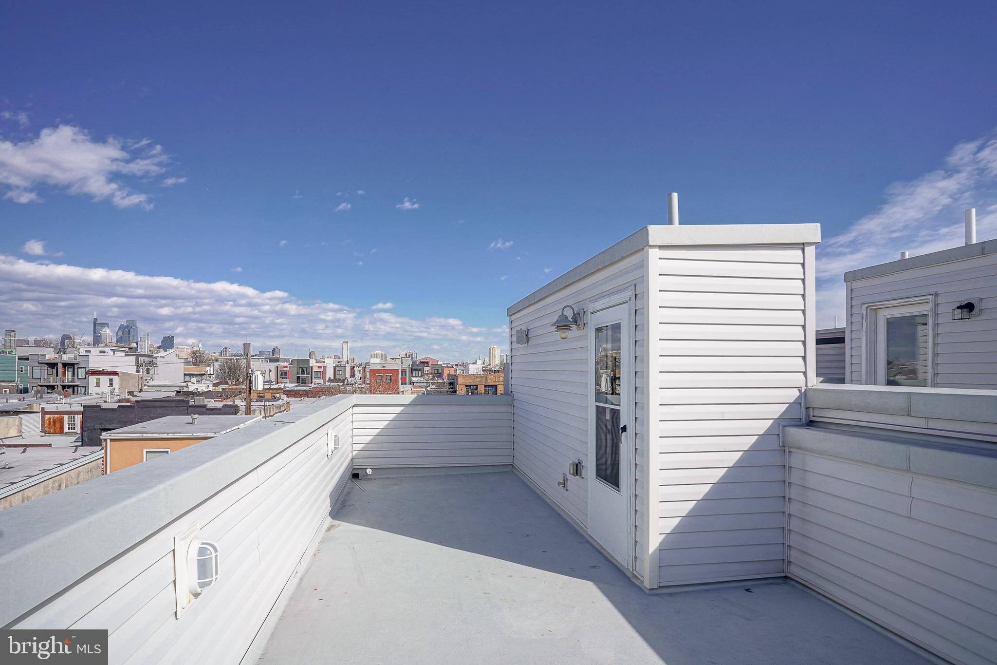 509 Mercy Street Philadelphia, PA 19148 - Photo 21 of 26 Roofdeck - 360 Degree Views