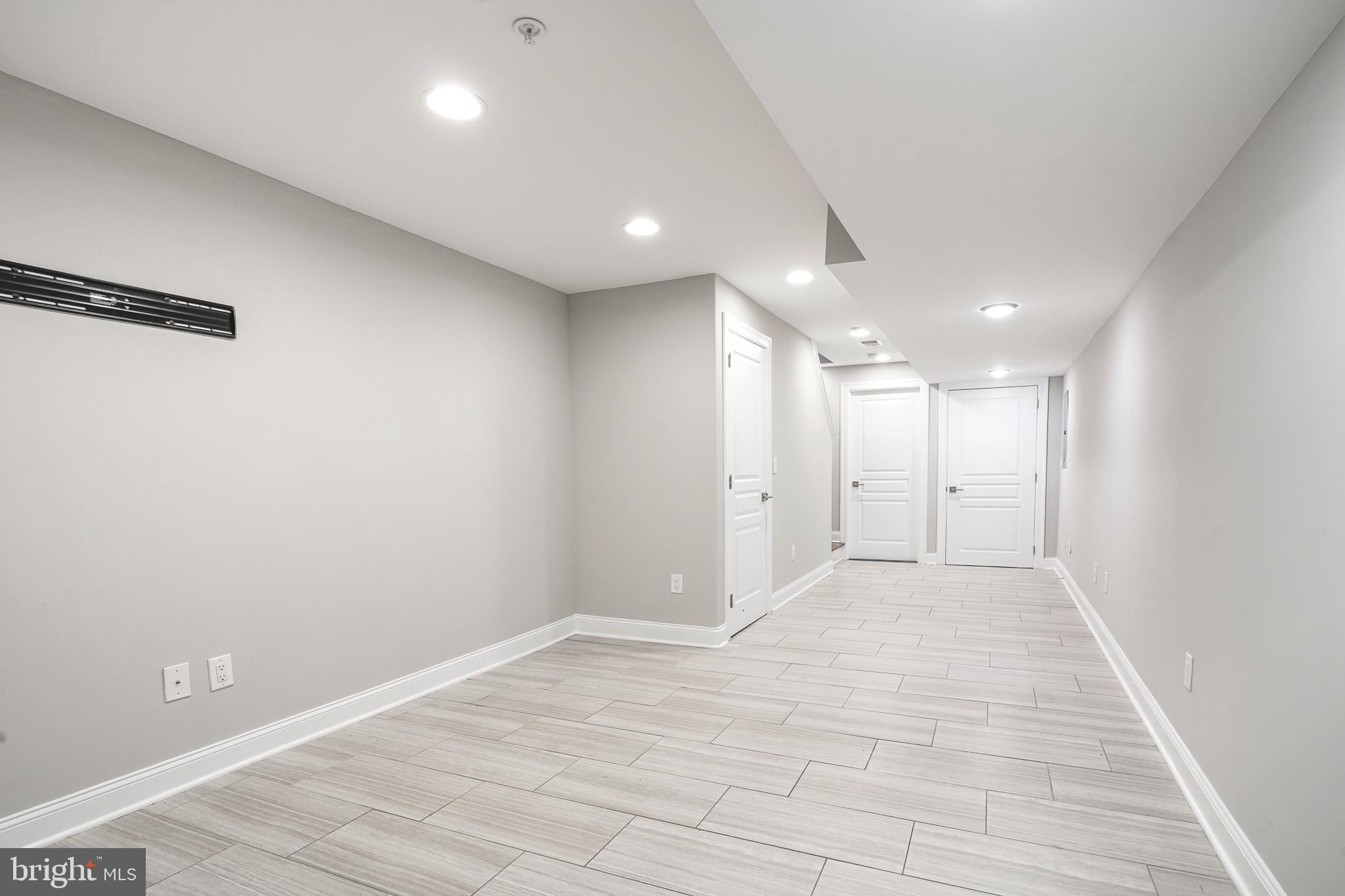 509 Mercy Street Philadelphia, PA 19148 - Photo 25 of 26 Finished Basement - Back to Front