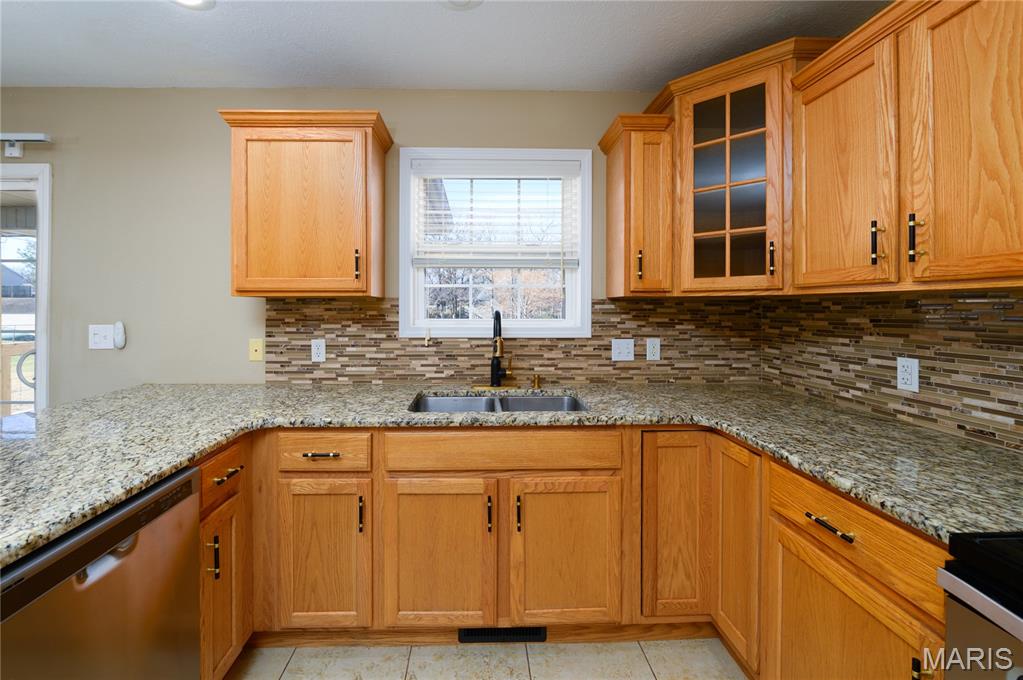 21042 Larson Road Waynesville, MO 65583 - Photo 17 of 59