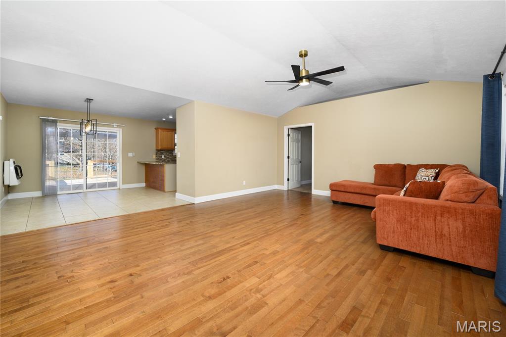 21042 Larson Road Waynesville, MO 65583 - Photo 8 of 59