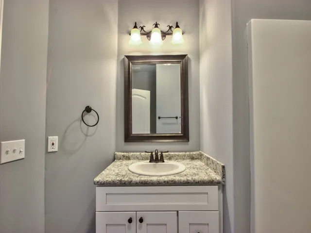 $2,300 | 114 Carousel Circle, Crawfordville, FL 32327