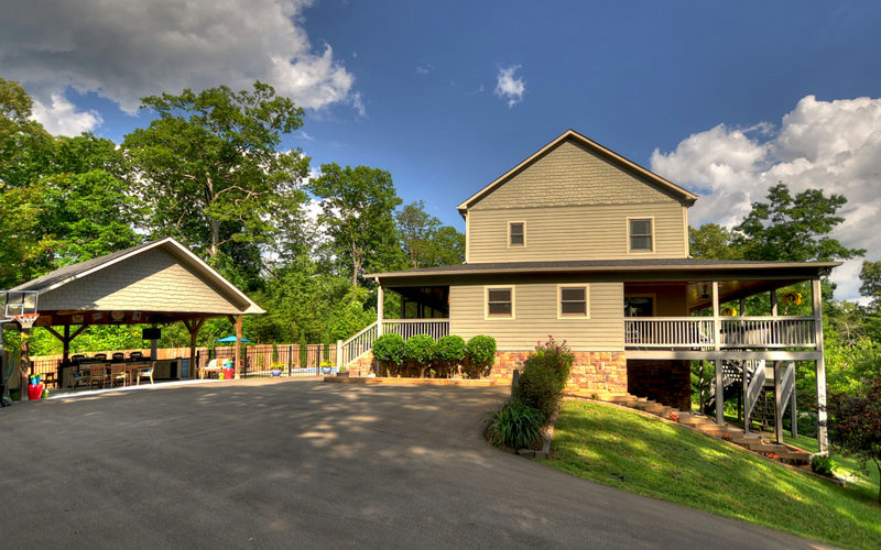 2877 Mountain Tops Road Blue Ridge, GA 30513 - Photo 1 of 1 Main View